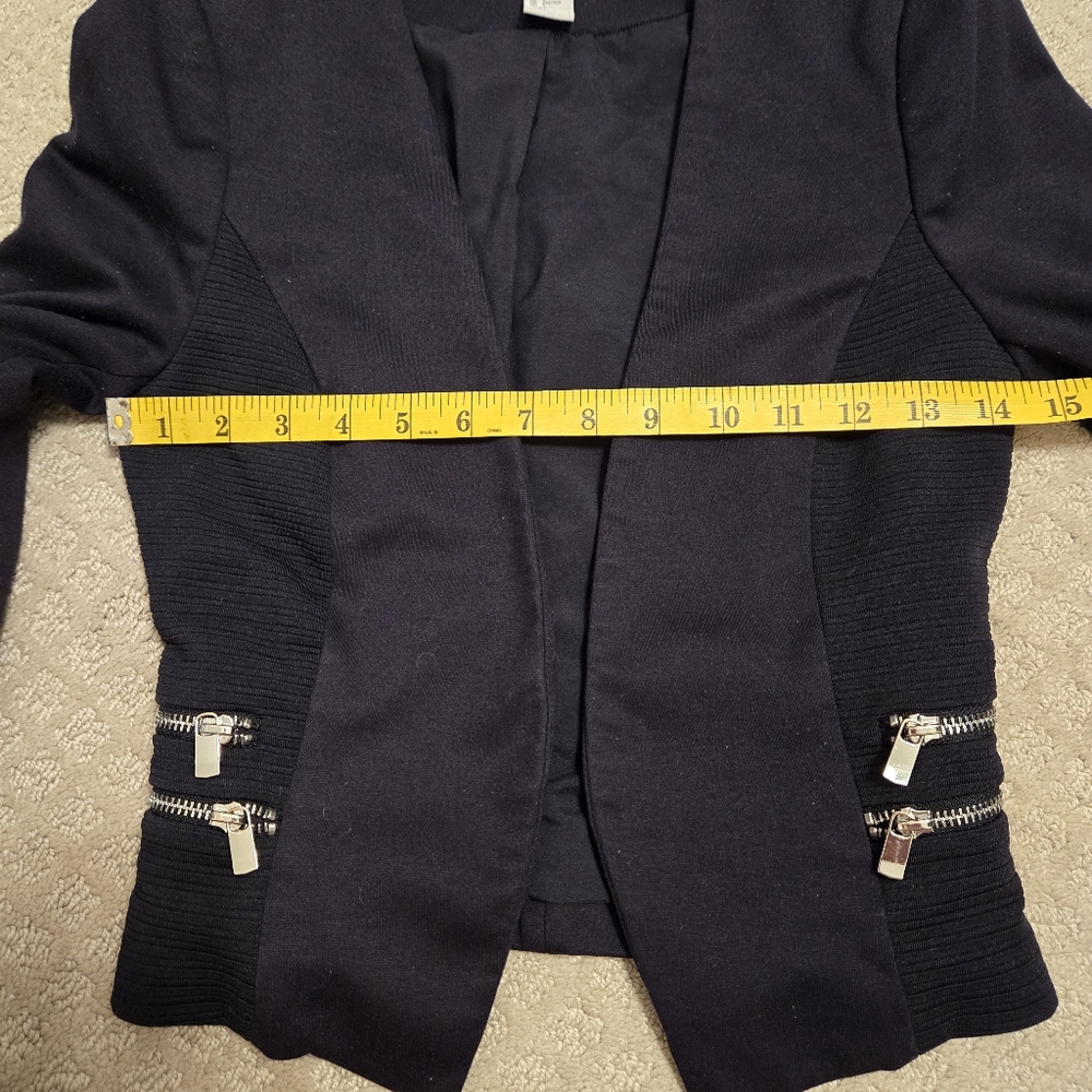 H&M Navy Blazer - Picture 5 of 8